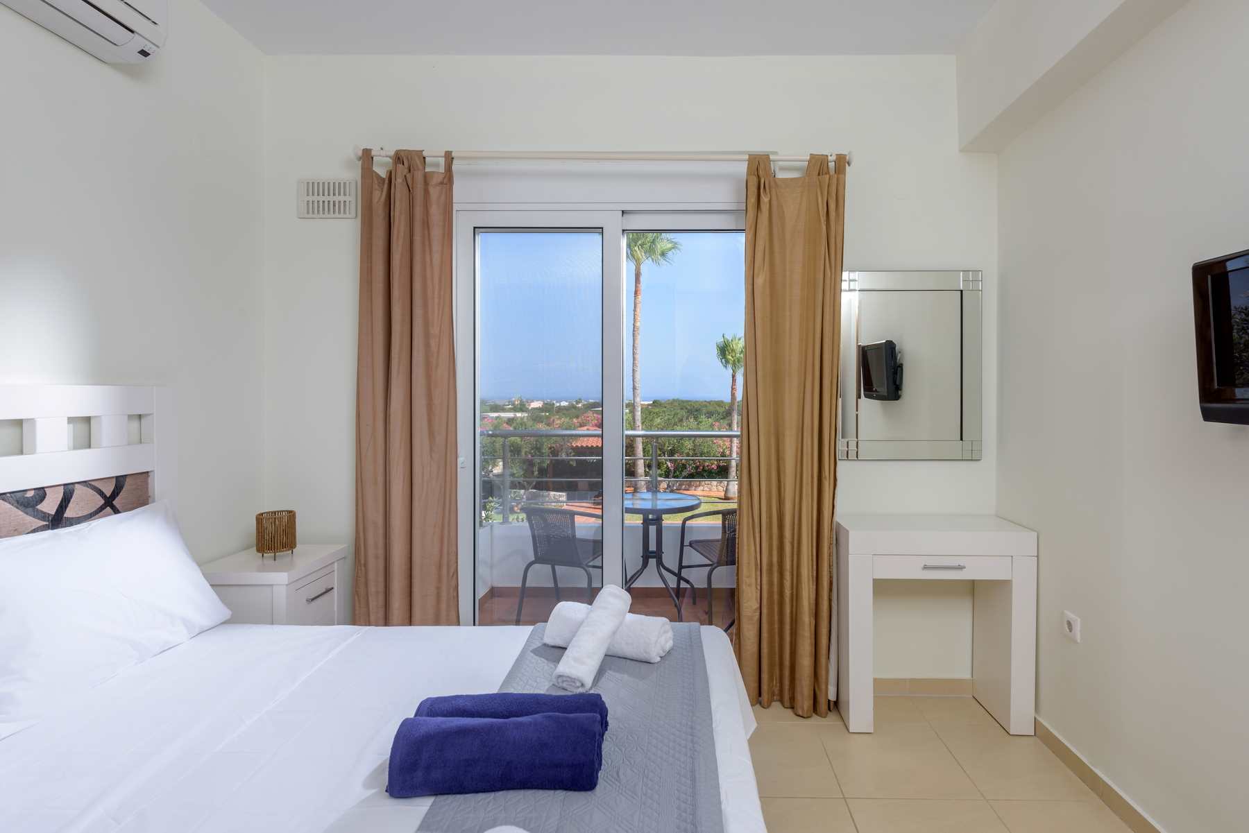 3 Bed, 1 Bath, HouseFor Sale, Chania, Crete