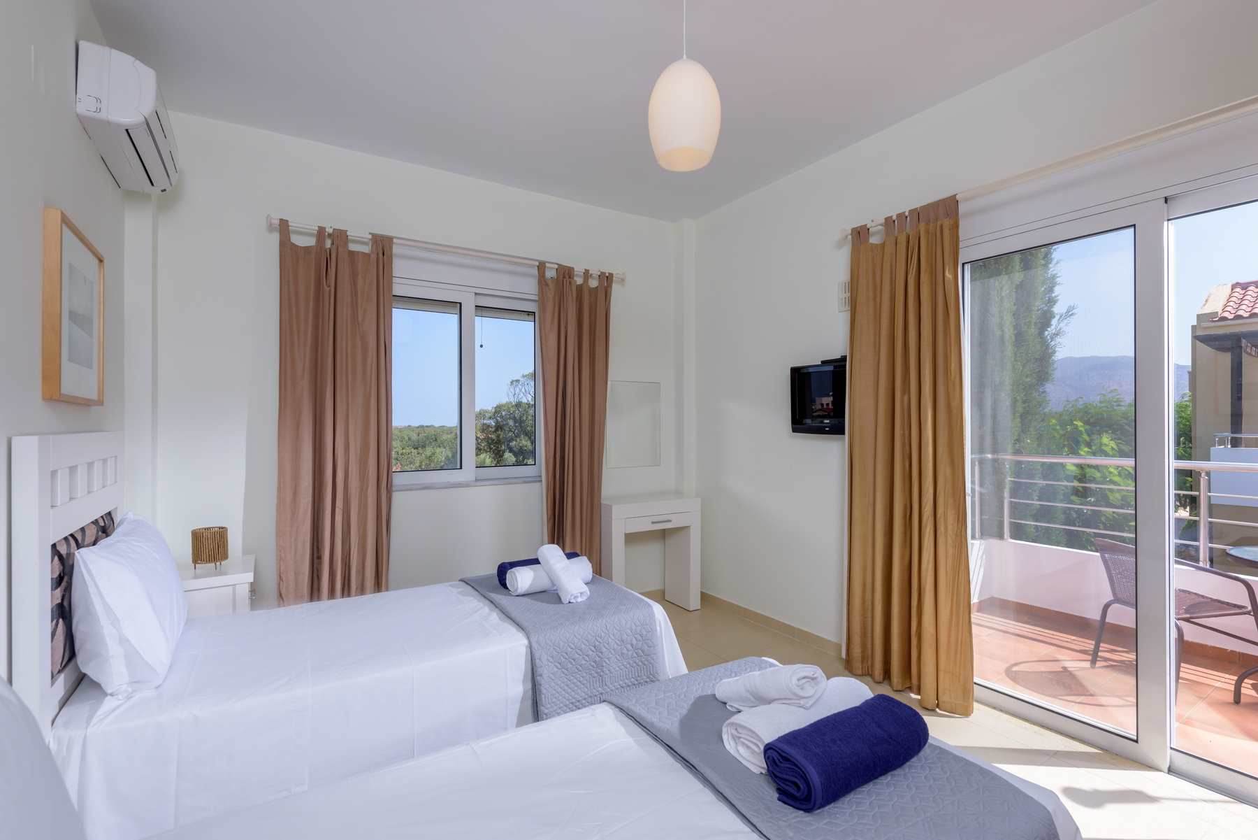 3 Bed, 1 Bath, HouseFor Sale, Chania, Crete