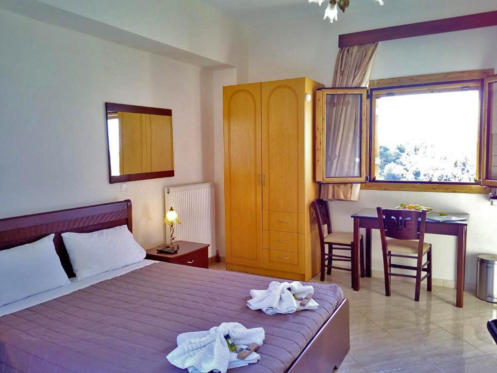 5 Bed, 4 Bath, HouseFor Sale, Chania, Crete