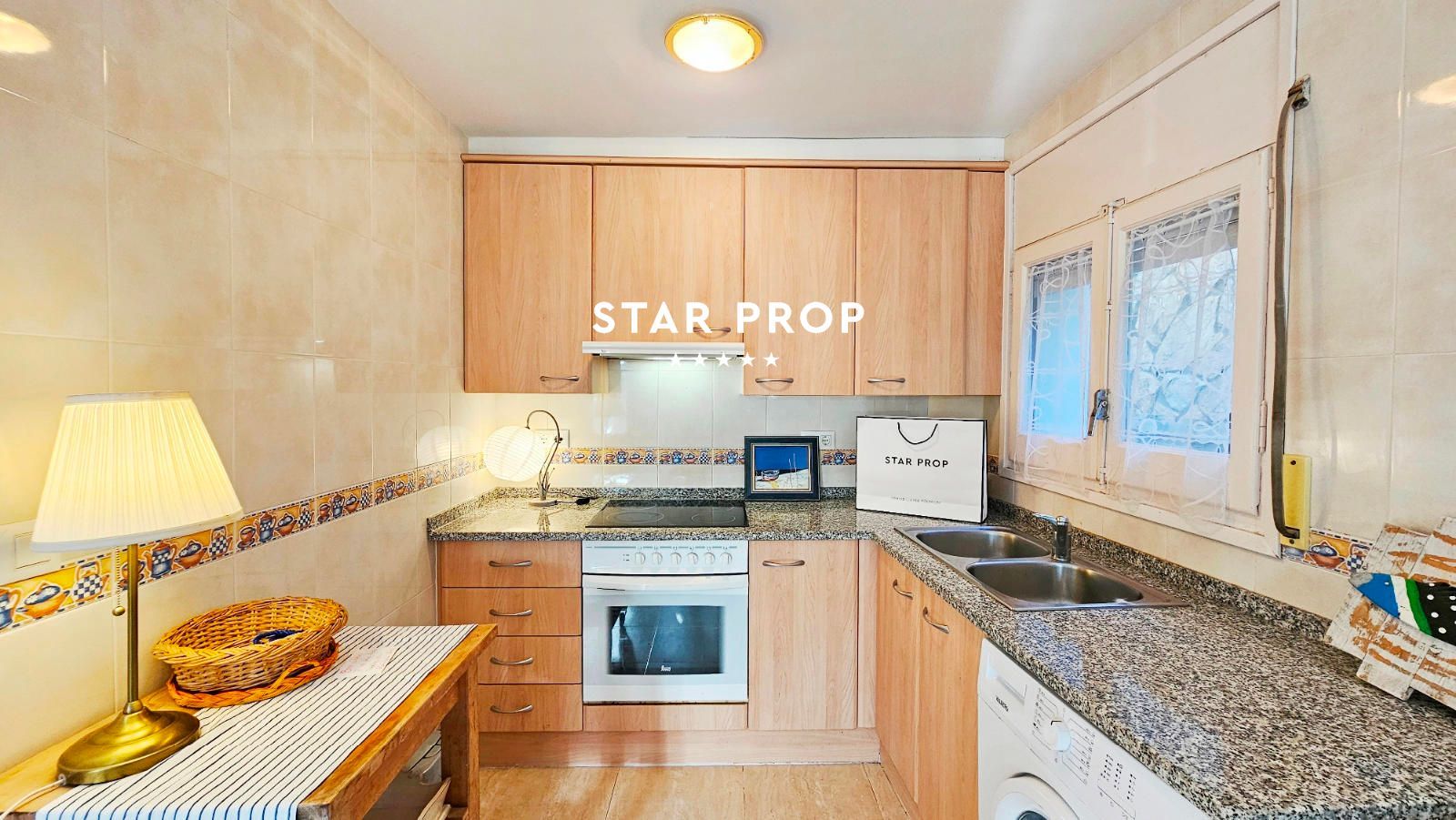 5 Bed, 3 Bath, HouseFor Sale, Llançà, Girona 5 Bed, 3 Bath, HouseFor Sale, Llançà, Girona