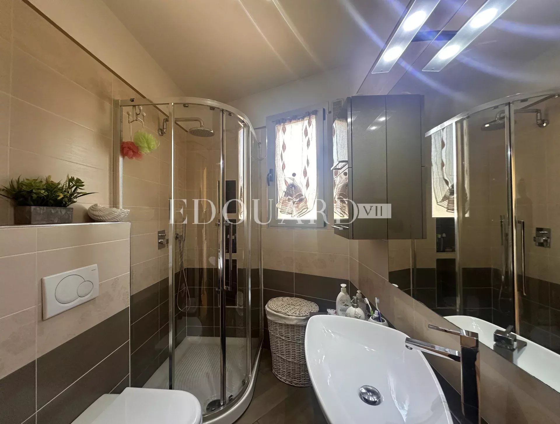 1 Bed, 1 Bath, ApartmentFor Sale, Menton, Alpes-Maritimes