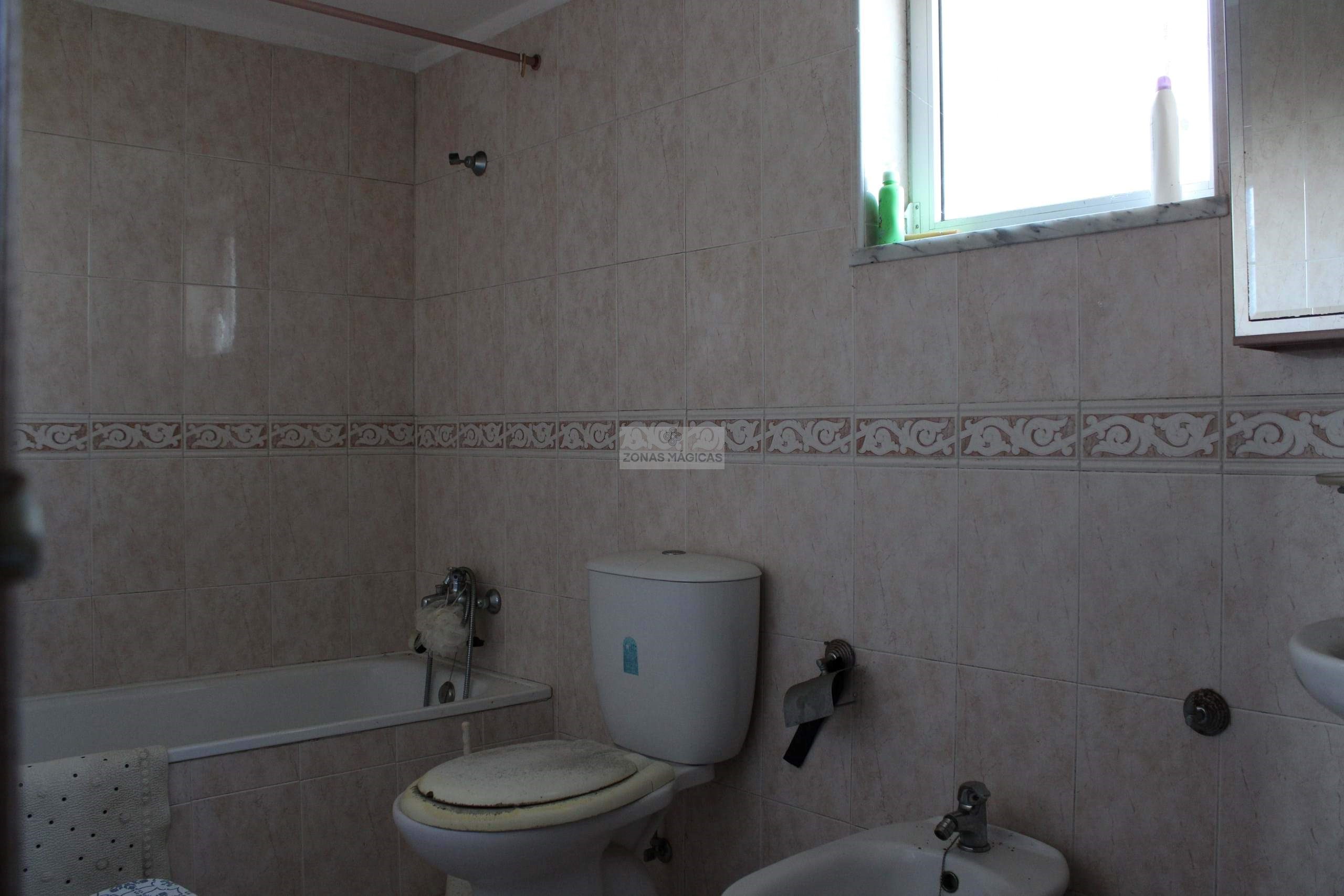 3 Bed, 1 Bath, HouseFor Sale, Lagos, Faro, 8600-250