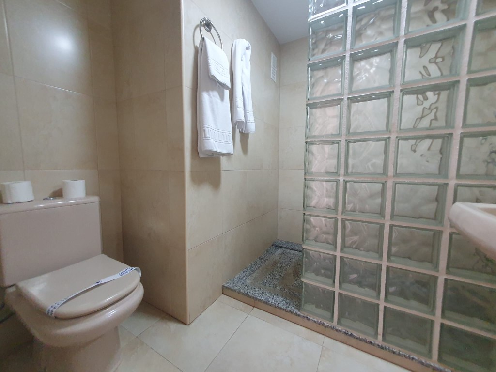1 Bed, 1 Bath, ApartmentFor Sale, Fuengirola, Malaga
