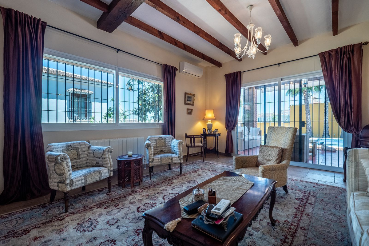 Alhaurin el Grande, Malaga, 5 Bedrooms Bedrooms, ,3 BathroomsBathrooms,For Sale,R5048269