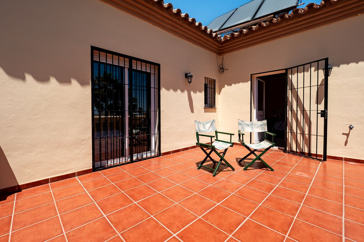 Alhaurin el Grande, Malaga, 5 Bedrooms Bedrooms, ,3 BathroomsBathrooms,For Sale,R5048269
