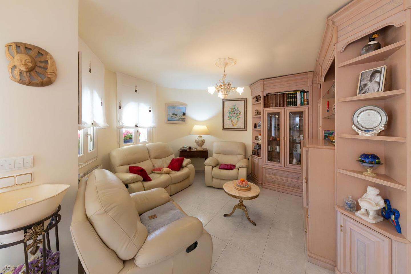 4 Bed, 2 Bath, HouseFor Sale, Empuriabrava, Girona, 17487 4 Bed, 2 Bath, HouseFor Sale, Empuriabrava, Girona, 17487