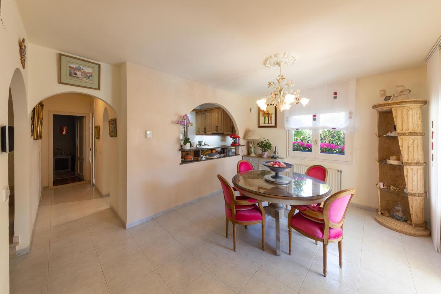 4 Bed, 2 Bath, HouseFor Sale, Empuriabrava, Girona, 17487 4 Bed, 2 Bath, HouseFor Sale, Empuriabrava, Girona, 17487