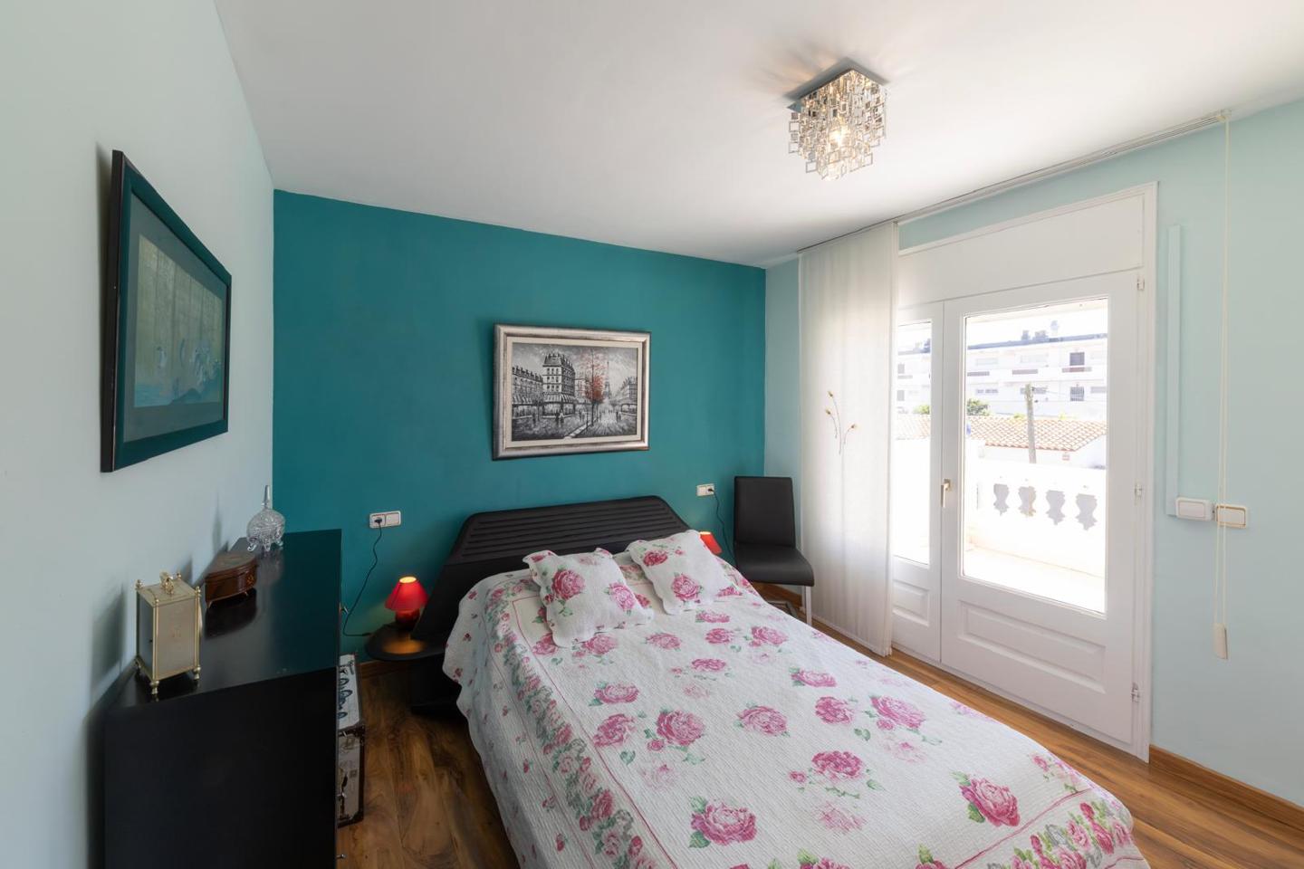 4 Bed, 2 Bath, HouseFor Sale, Empuriabrava, Girona, 17487 4 Bed, 2 Bath, HouseFor Sale, Empuriabrava, Girona, 17487