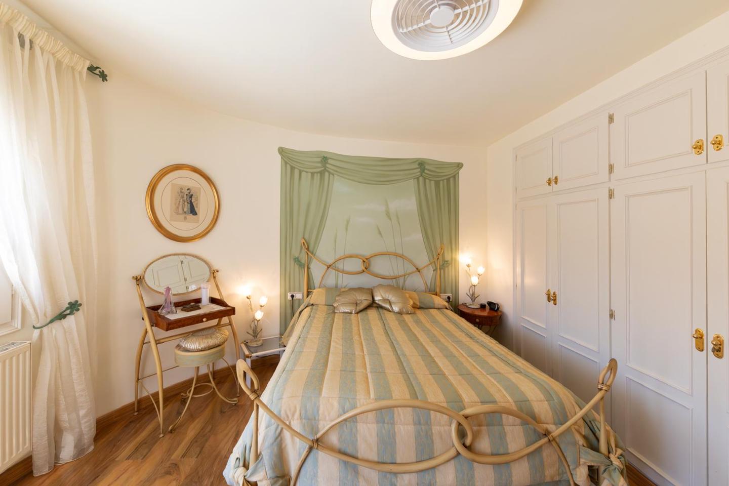 4 Bed, 2 Bath, HouseFor Sale, Empuriabrava, Girona, 17487 4 Bed, 2 Bath, HouseFor Sale, Empuriabrava, Girona, 17487