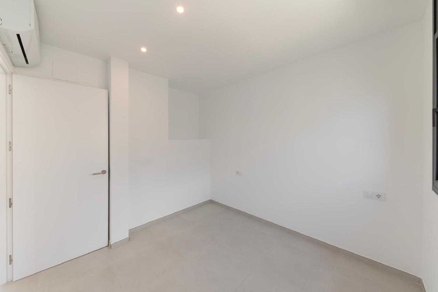 2 Bed, 2 Bath, HouseFor Sale, Empuriabrava, Girona, 17487