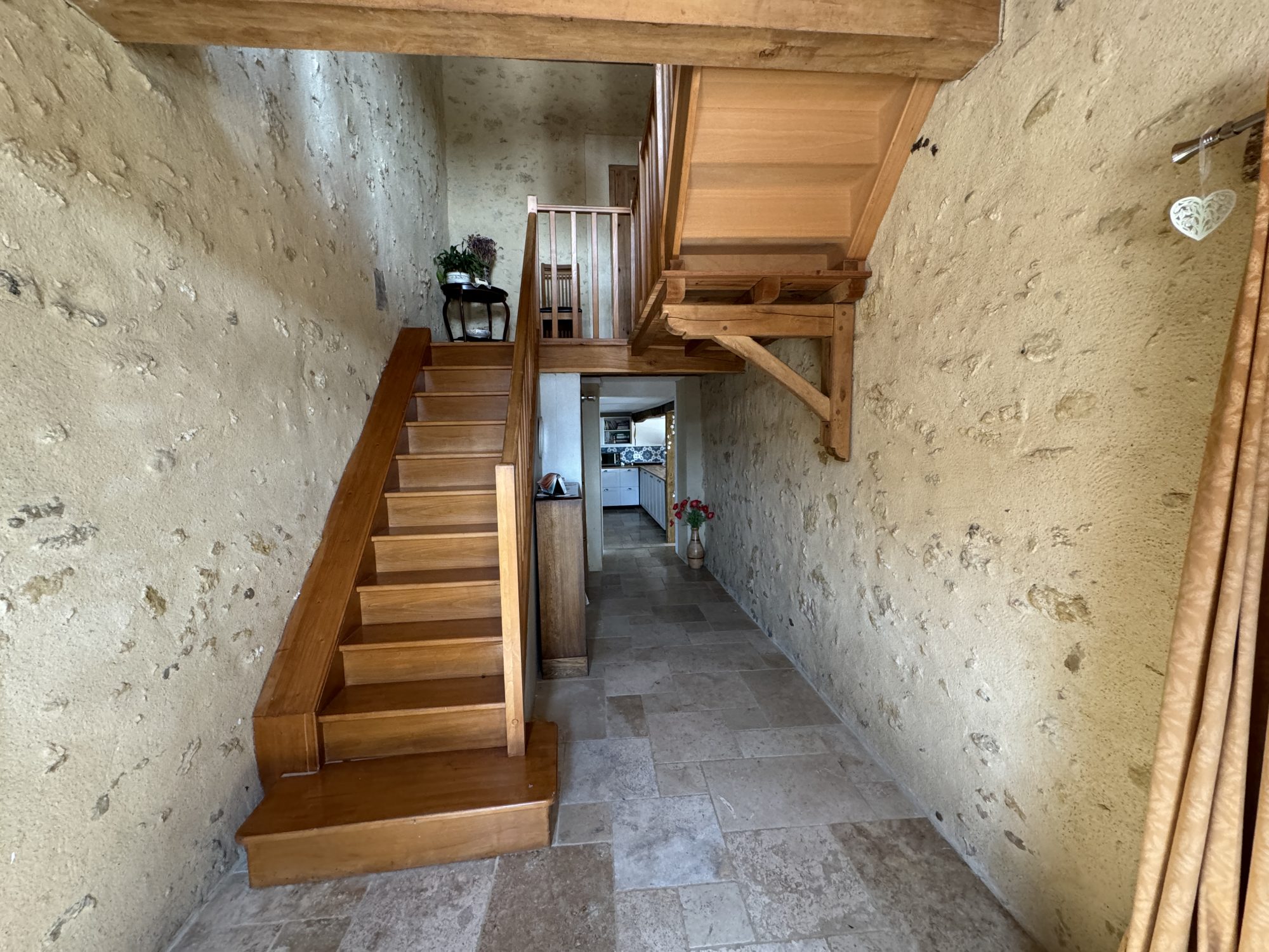 6 Bed, 1 Bath, HouseFor Sale, Boulogne-sur-Gesse, Haute-Garonne, Midi-Pyrenees, 31350