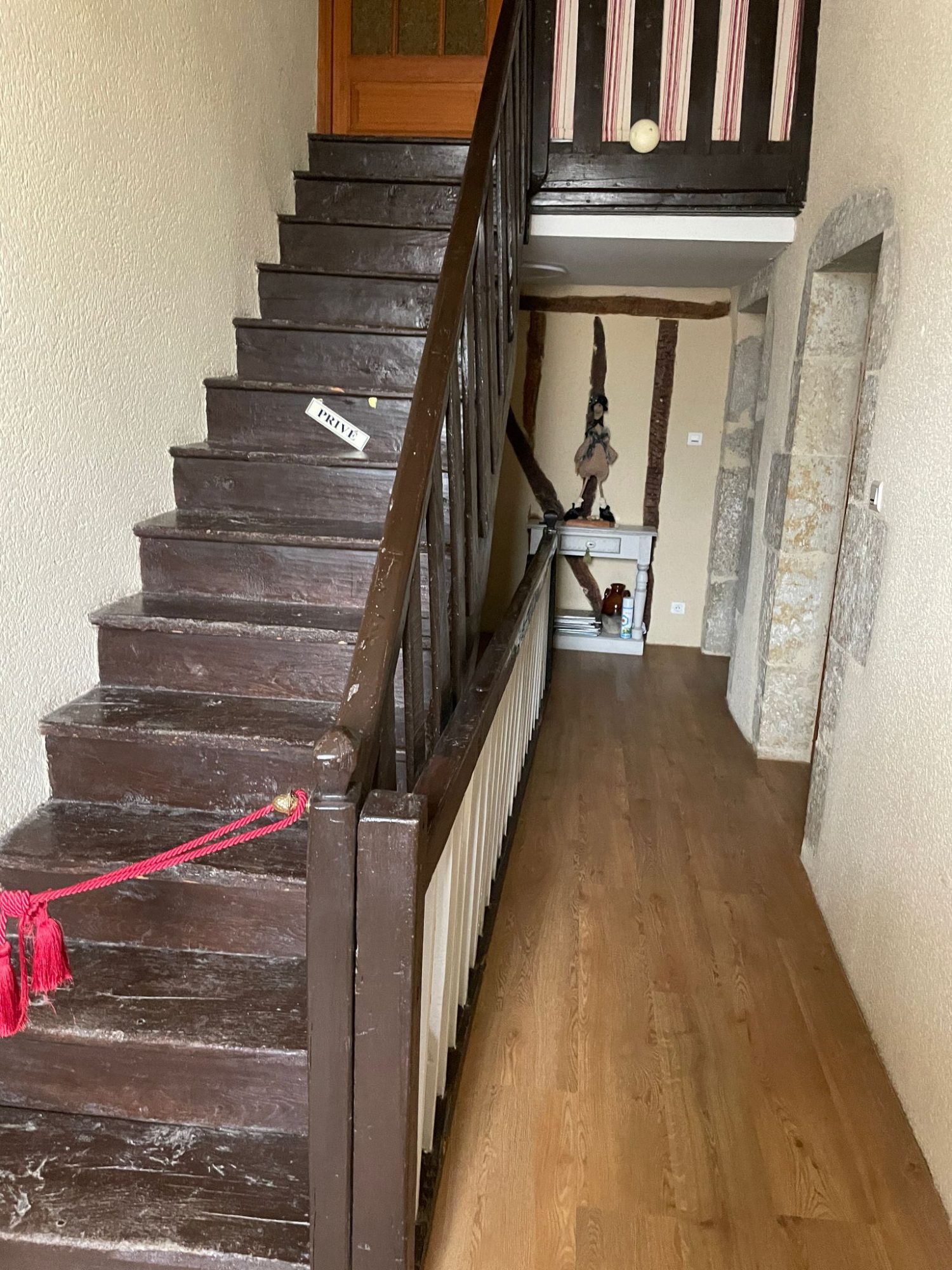 8 Bed, 1 Bath, HouseFor Sale, Auch, Gers, Midi-Pyrenees, 32000