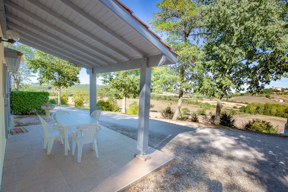 8 Bed, 1 Bath, HouseFor Sale, Auch, Gers, Midi-Pyrenees, 32000