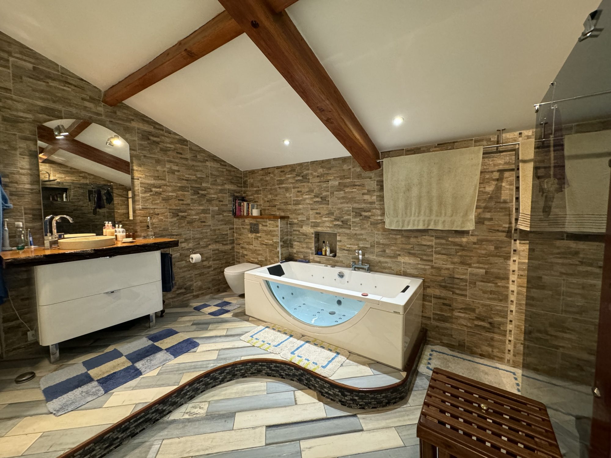 3 Bed, 1 Bath, HouseFor Sale, MIrande, Gers, Midi-Pyrenees, 32300