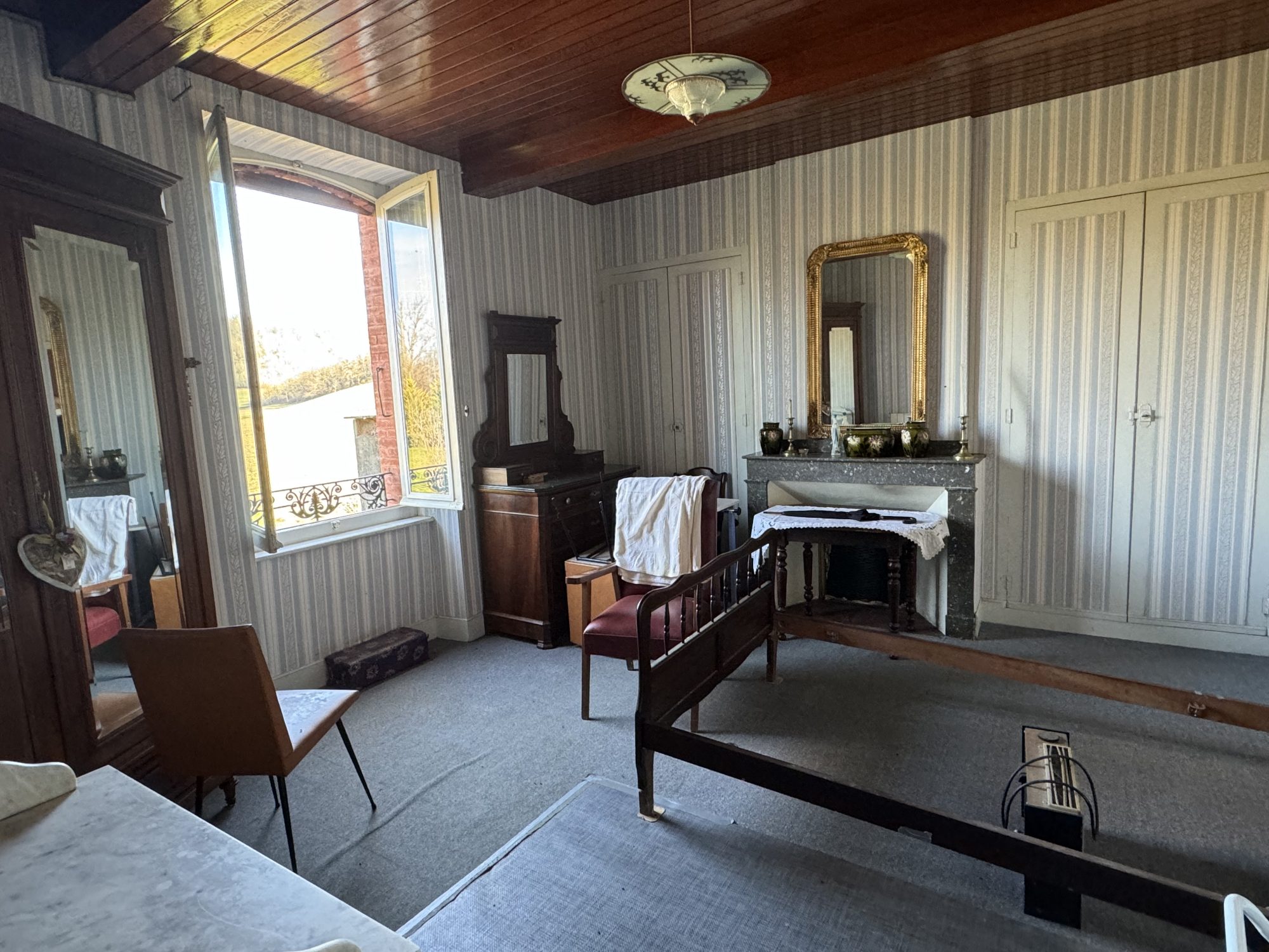 8 Bed, 1 Bath, HouseFor Sale, Boulogne-sur-Gesse, Haute-Garonne, Midi-Pyrenees, 31350