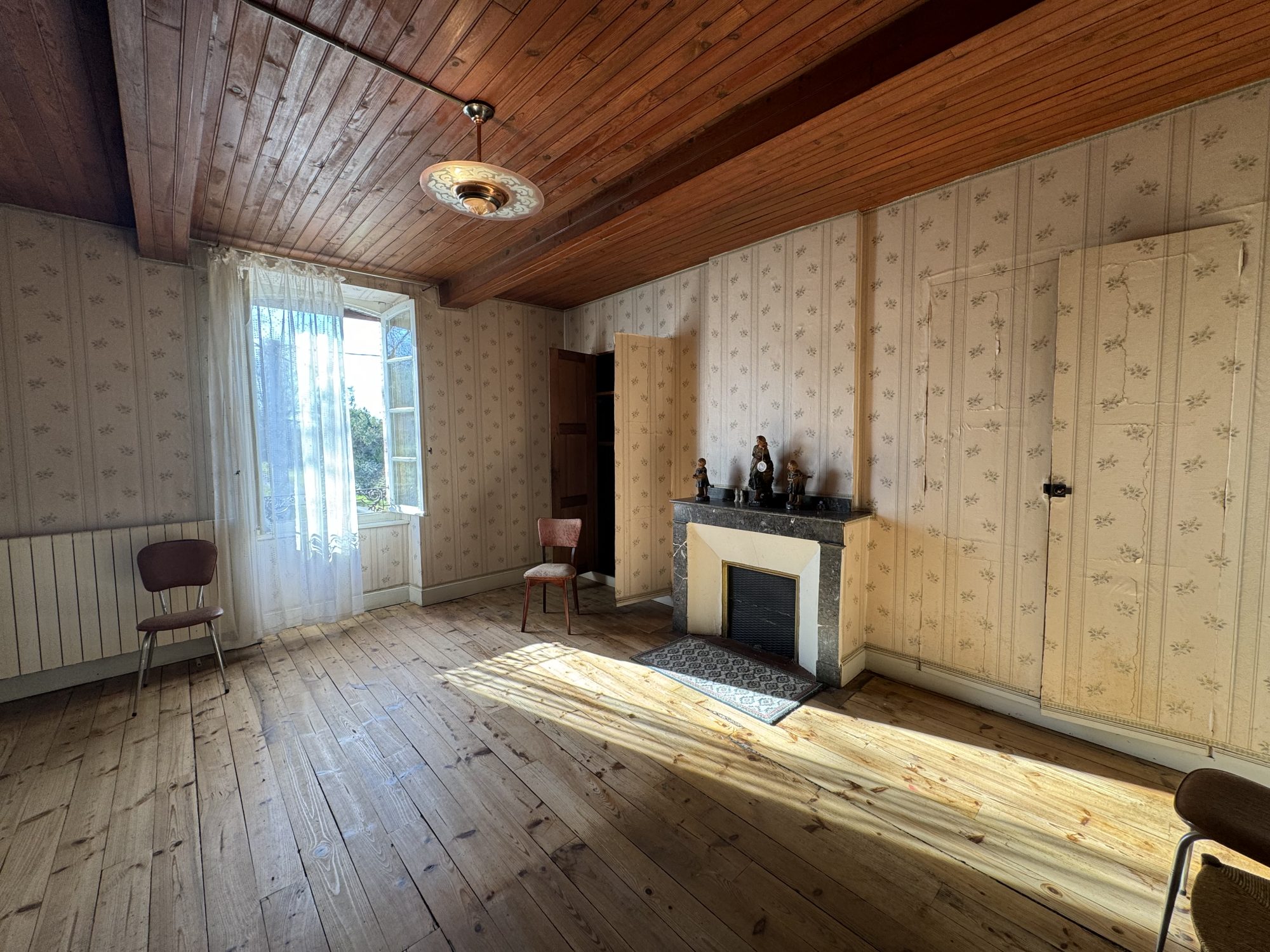 8 Bed, 1 Bath, HouseFor Sale, Boulogne-sur-Gesse, Haute-Garonne, Midi-Pyrenees, 31350