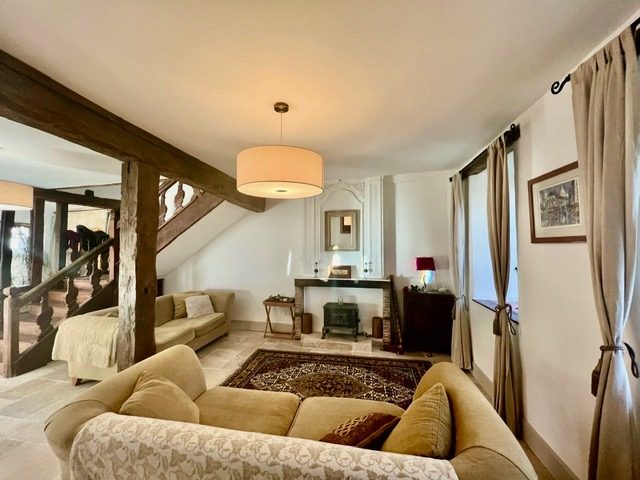 7 Bed, 2 Bath, HouseFor Sale, Castelnau-Magnoac, Hautes-Pyrenees, Midi-Pyrenees, 65230