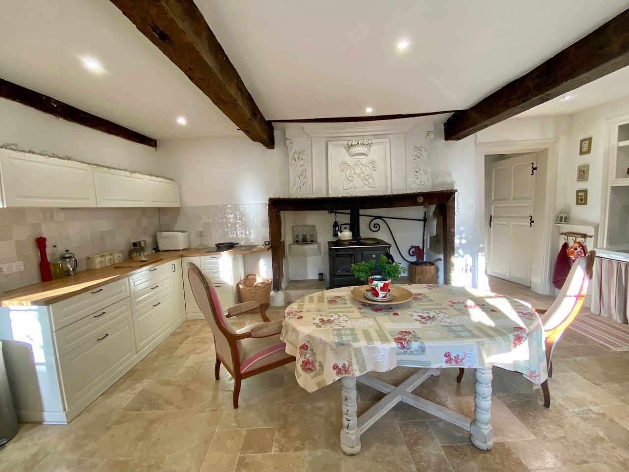 7 Bed, 2 Bath, HouseFor Sale, Castelnau-Magnoac, Hautes-Pyrenees, Midi-Pyrenees, 65230