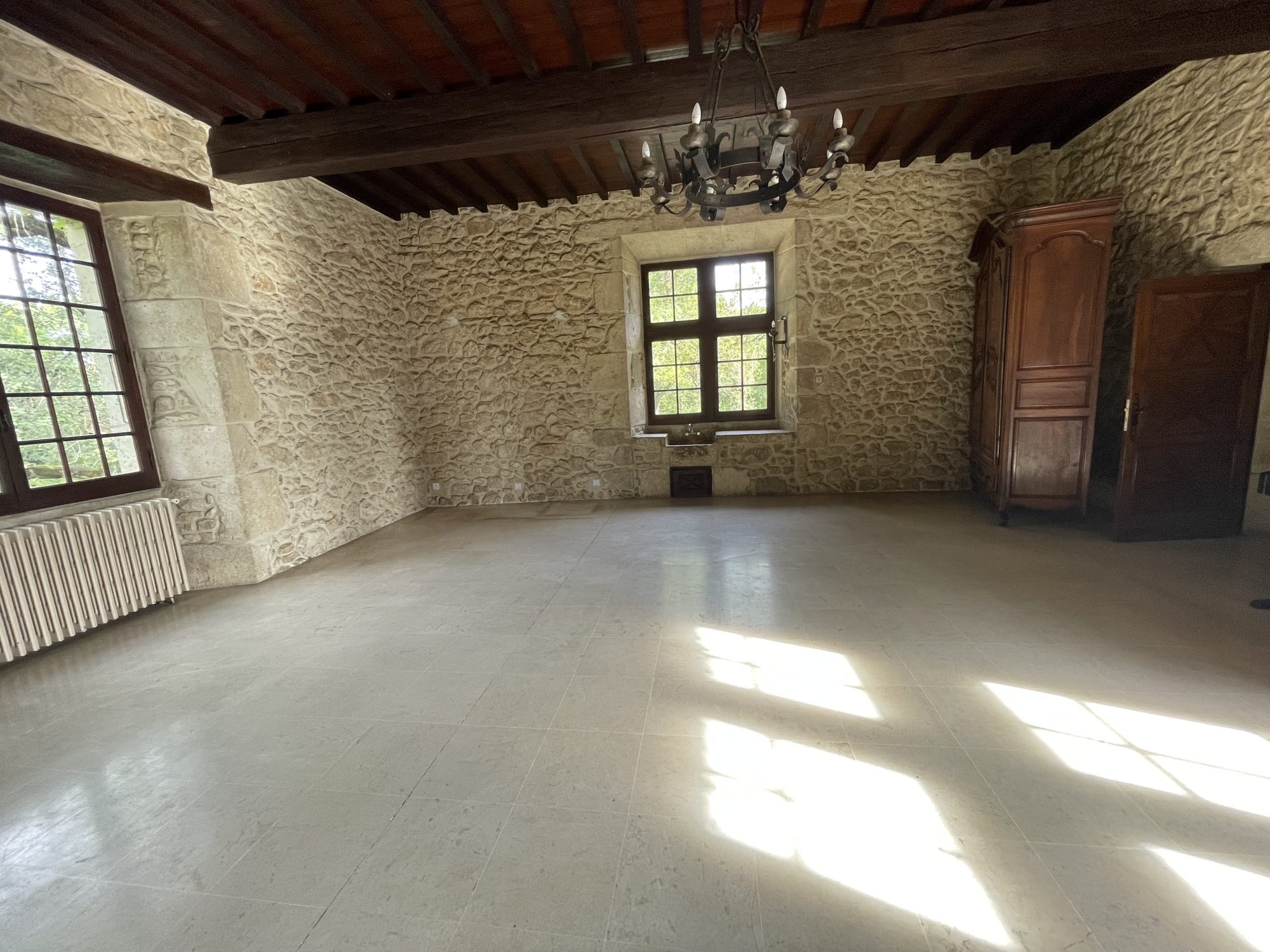 5 Bed, 2 Bath, HouseFor Sale, Auch, Gers, Midi-Pyrenees, 32000