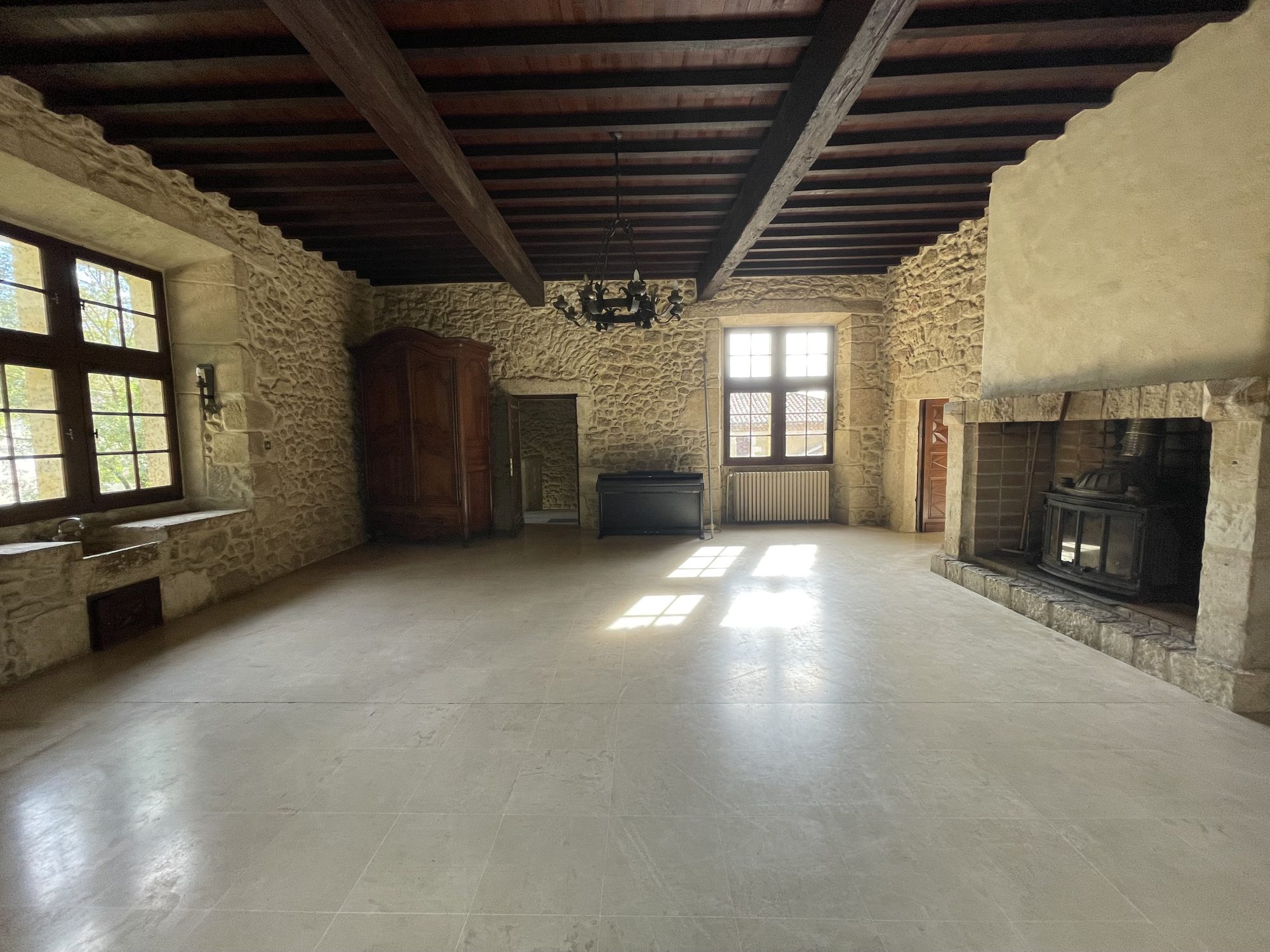 5 Bed, 2 Bath, HouseFor Sale, Auch, Gers, Midi-Pyrenees, 32000