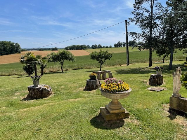 9 Bed, 1 Bath, HouseFor Sale, Lupiac, Gers, Midi-Pyrenees, 32290