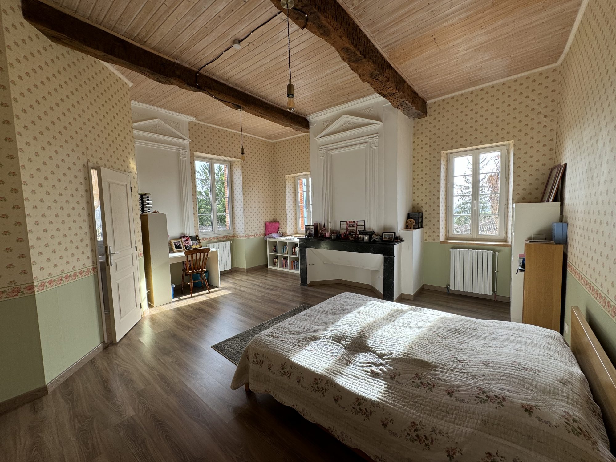 6 Bed, 1 Bath, HouseFor Sale, Lombez, Gers, Midi-Pyrenees, 32220