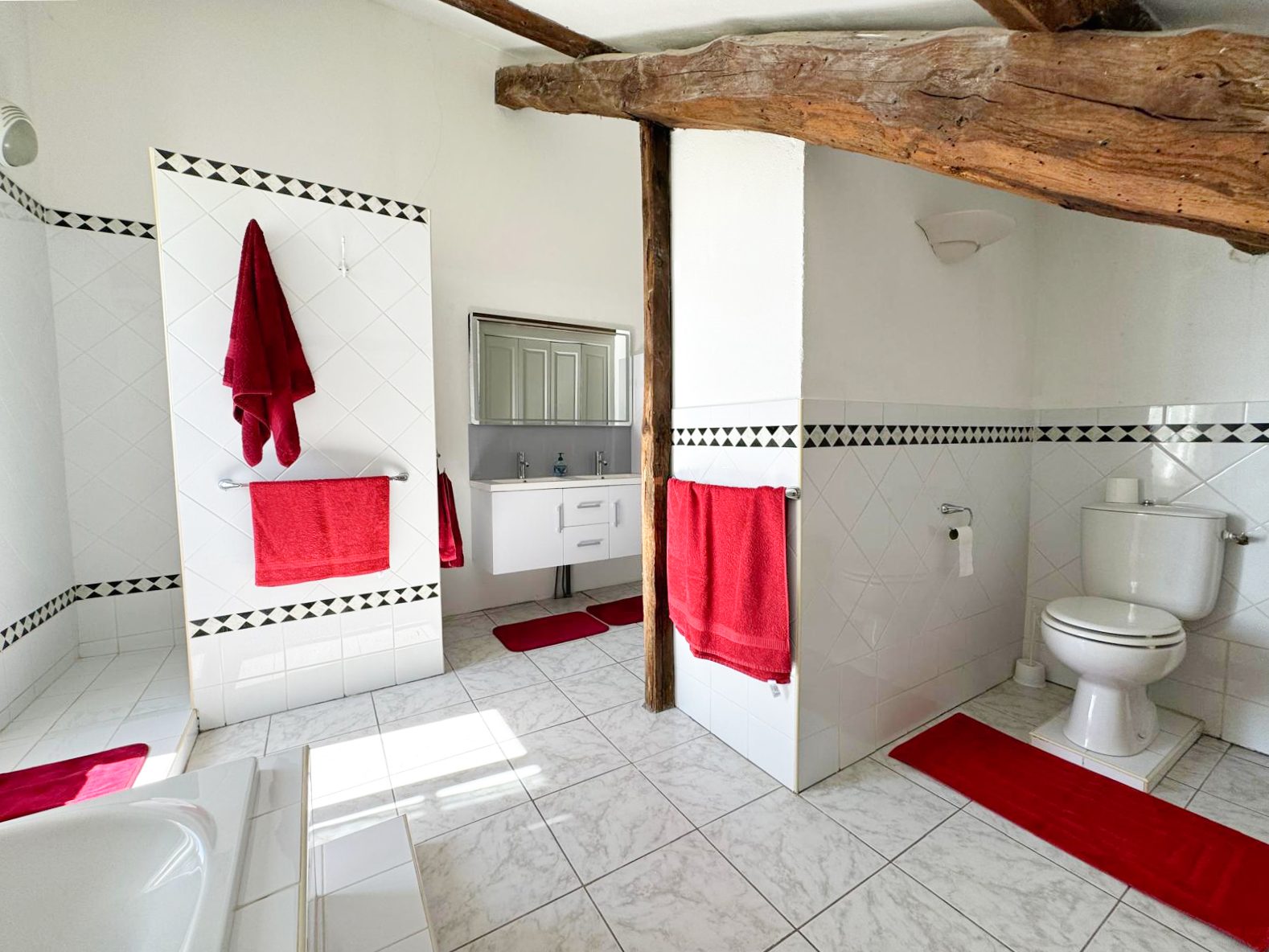 3 Bed, 2 Bath, HouseFor Sale, MIelan, Gers, Midi-Pyrenees, 32170