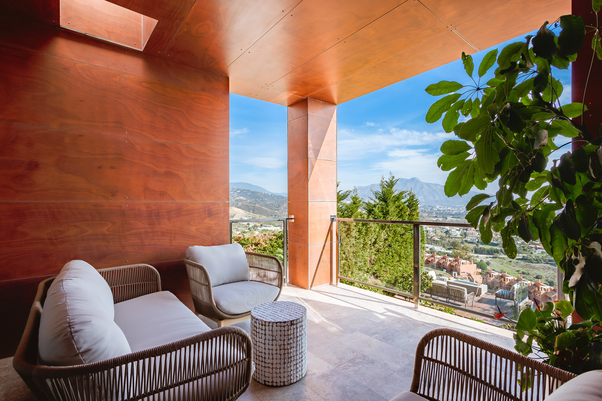 4 Bed, 3 Bath, HouseFor Sale, Benahavis, Malaga