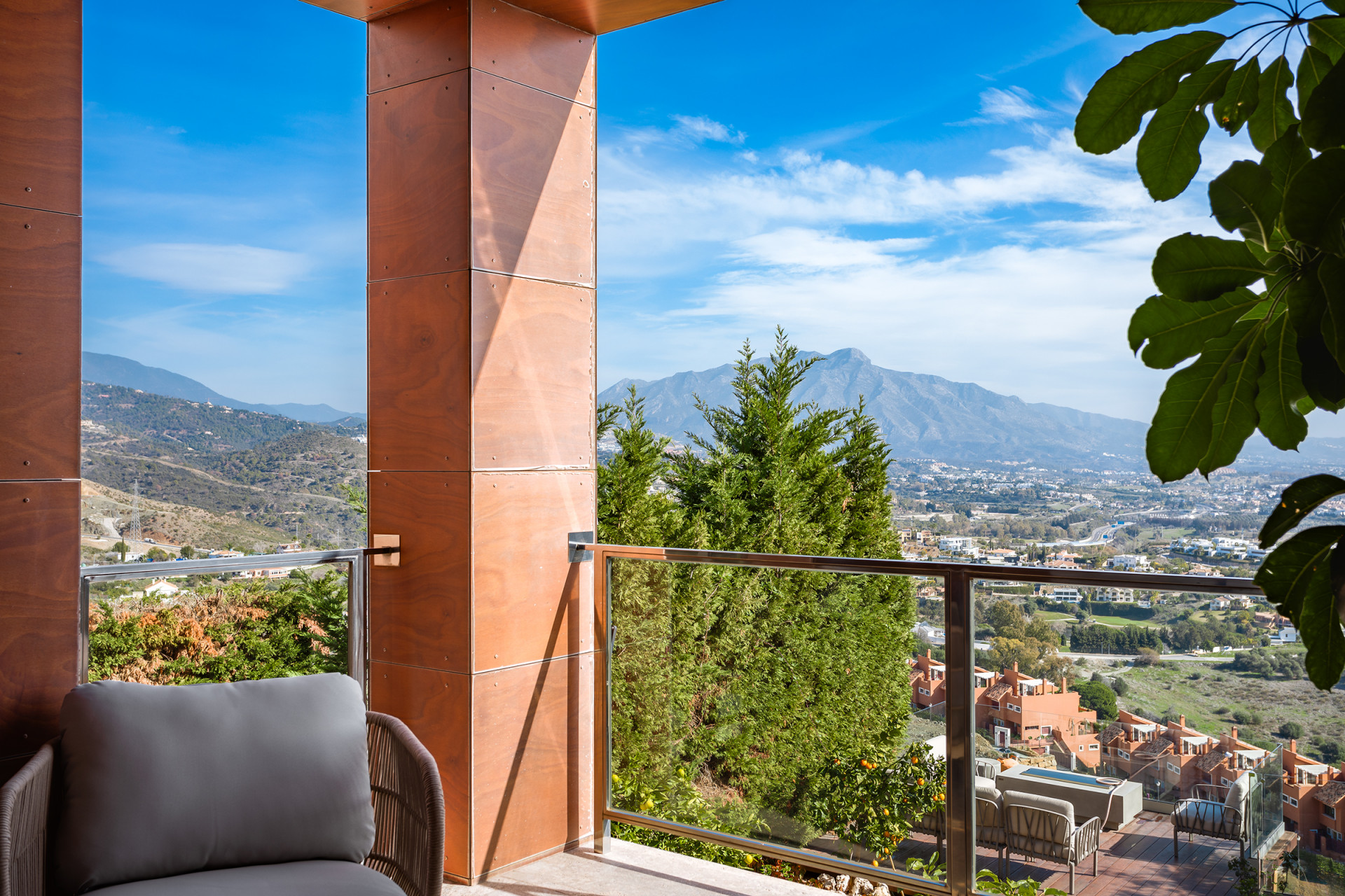 4 Bed, 3 Bath, HouseFor Sale, Benahavis, Malaga