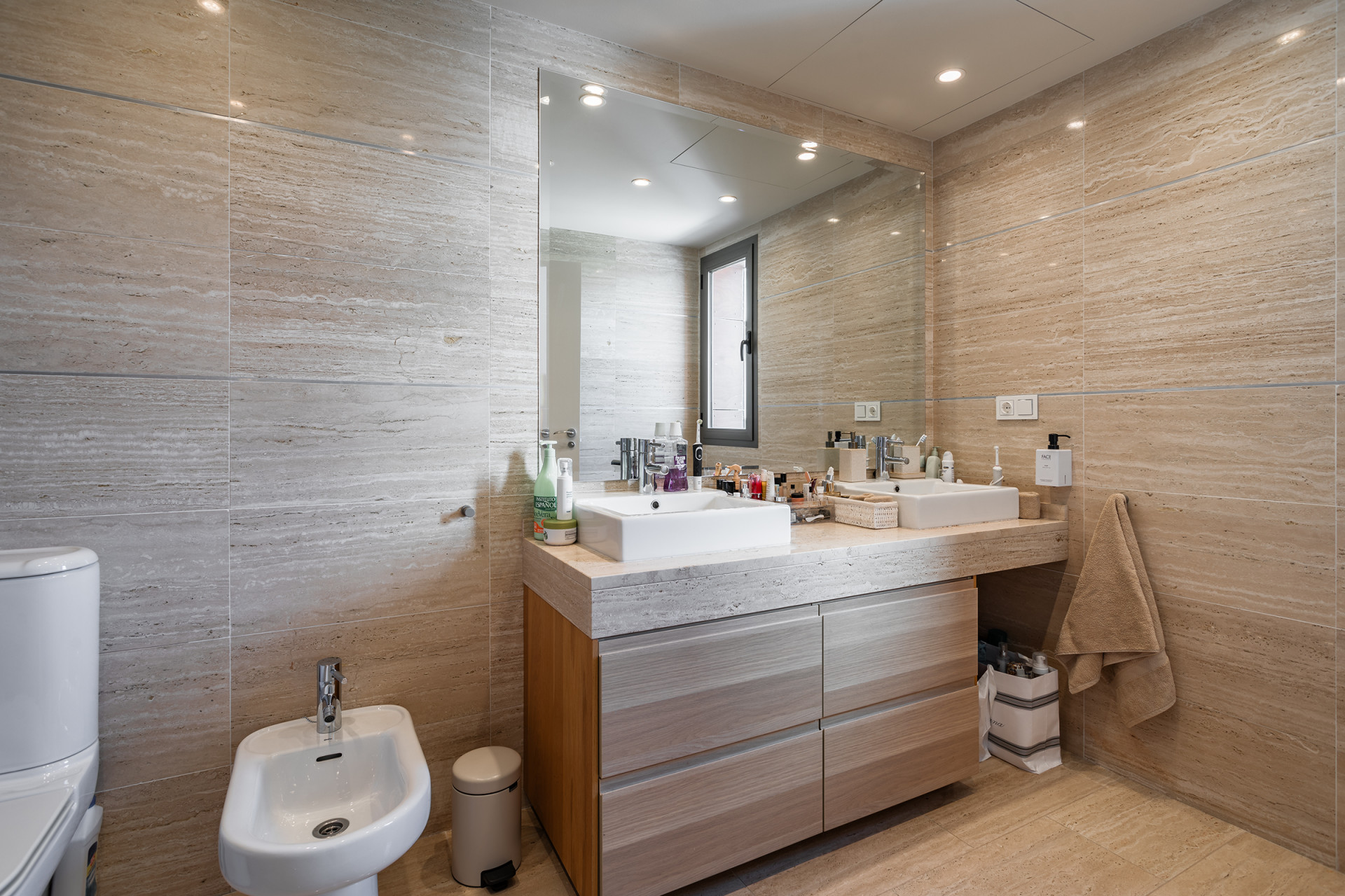 4 Bed, 3 Bath, HouseFor Sale, Benahavis, Malaga