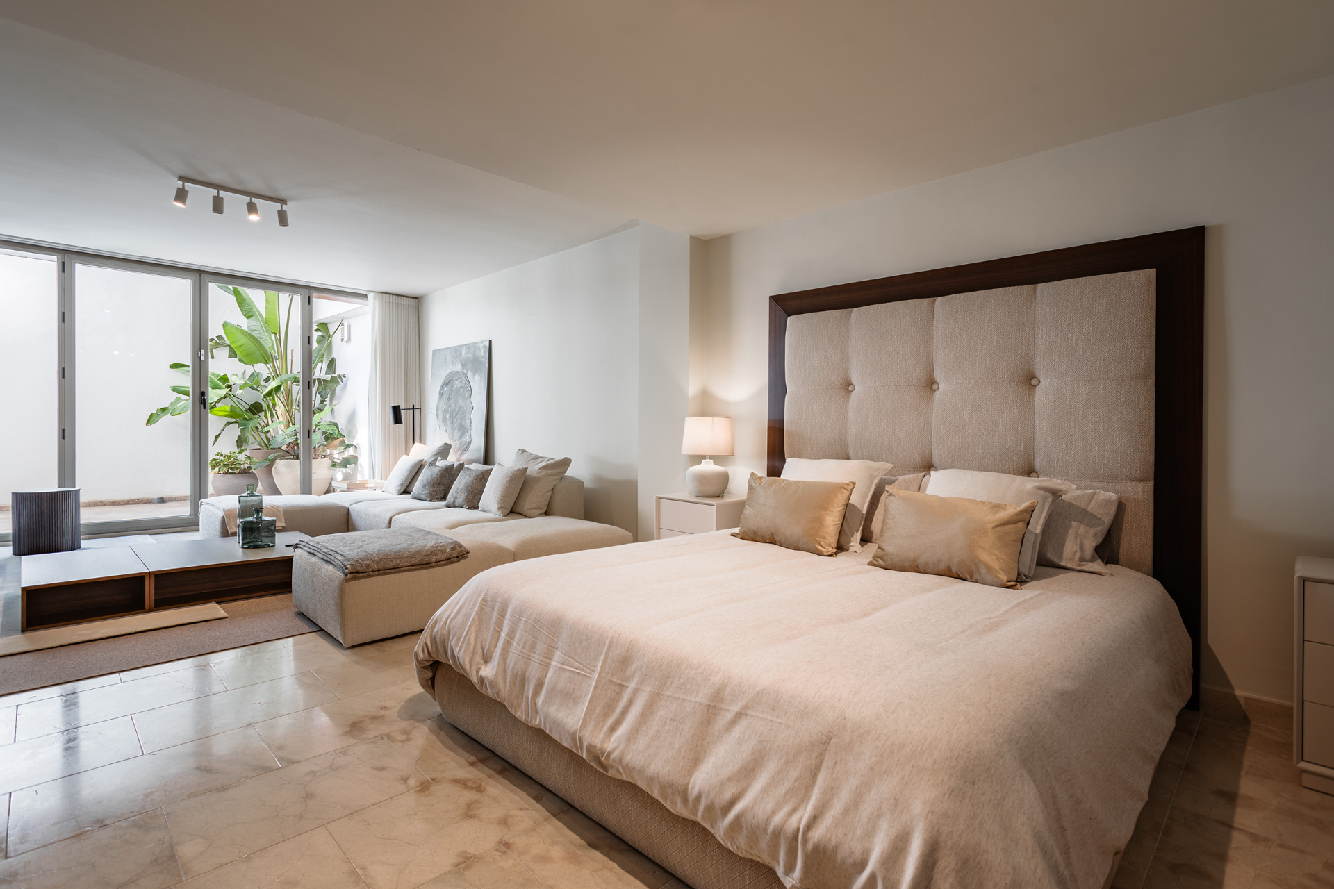 4 Bed, 3 Bath, HouseFor Sale, Benahavis, Malaga