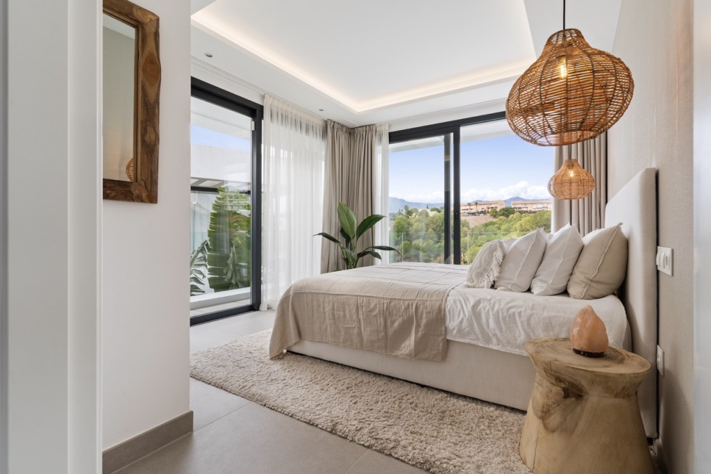 6 Bed, 5 Bath, HouseFor Sale, New Golden Mile, Malaga