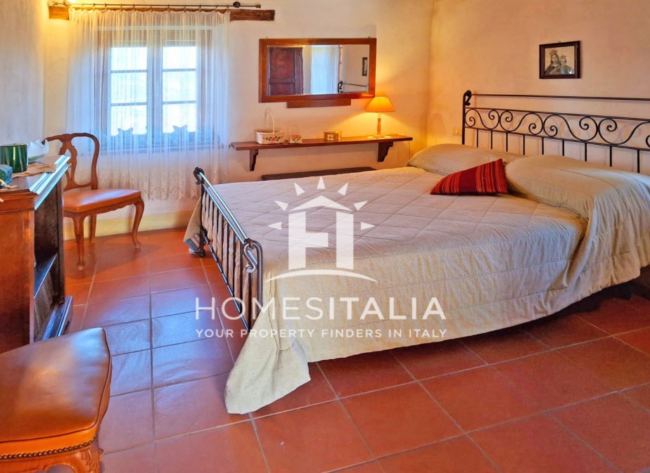 3 Bed, 2 Bath, HouseFor Sale, San Casciano dei Bagni, Siena, Tuscany