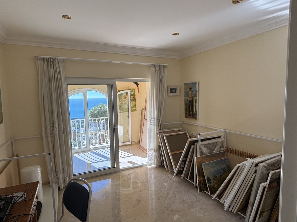 5 Bed, 3 Bath, HouseFor Sale, Benalmadena, Malaga