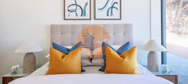 2 Bed, 2 Bath, ApartmentFor Sale, Lagoa (Algarve), Faro