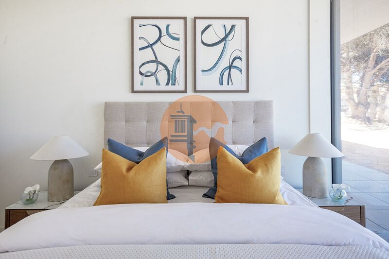 2 Bed, 2 Bath, ApartmentFor Sale, Lagoa (Algarve), Faro