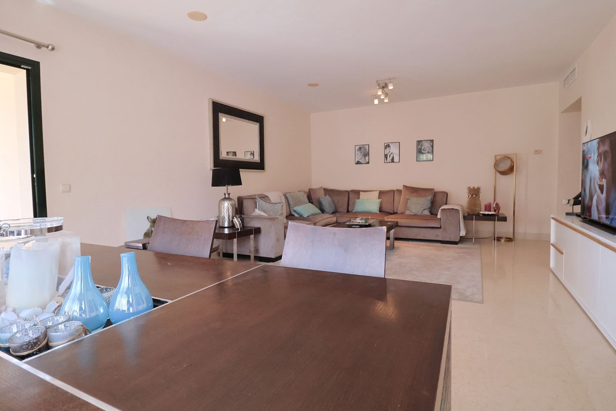 2 Bed, 2 Bath, ApartmentFor Sale, Benahavis, Malaga