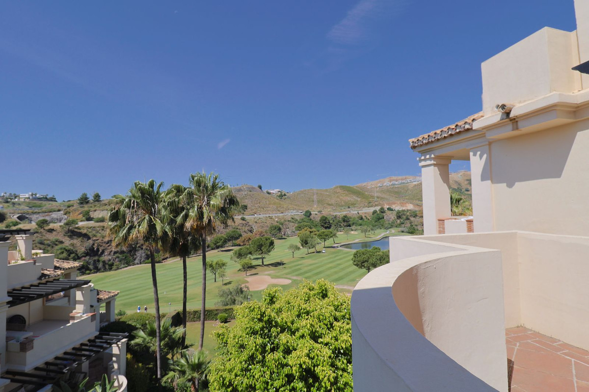 2 Bed, 2 Bath, ApartmentFor Sale, Benahavis, Malaga