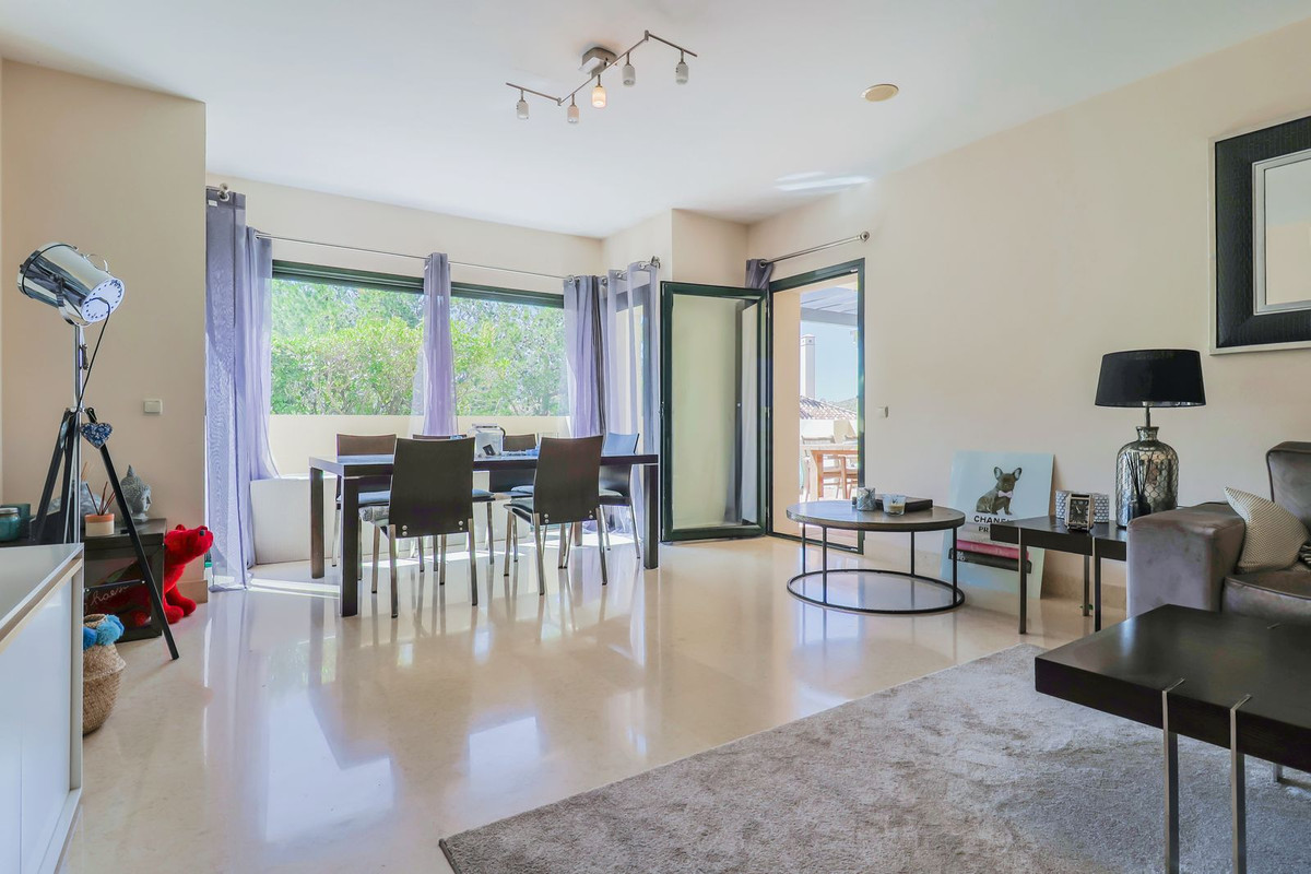 2 Bed, 2 Bath, ApartmentFor Sale, Benahavis, Malaga