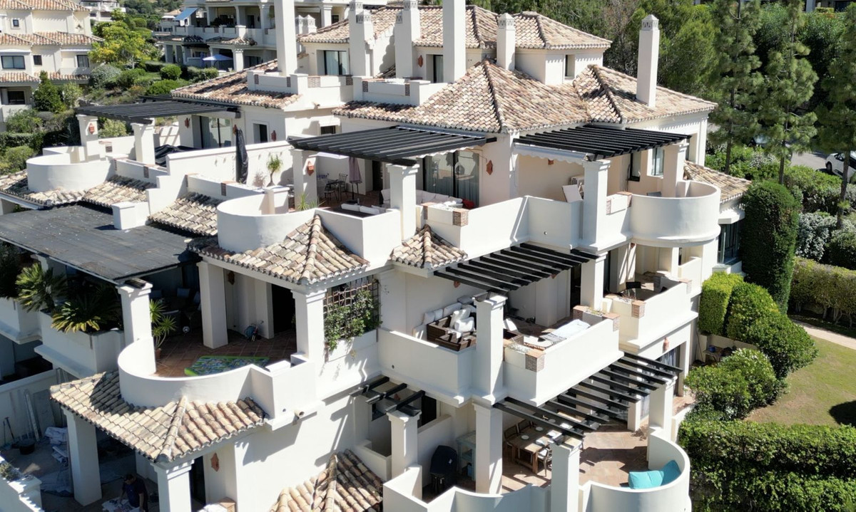 2 Bed, 2 Bath, ApartmentFor Sale, Benahavis, Malaga