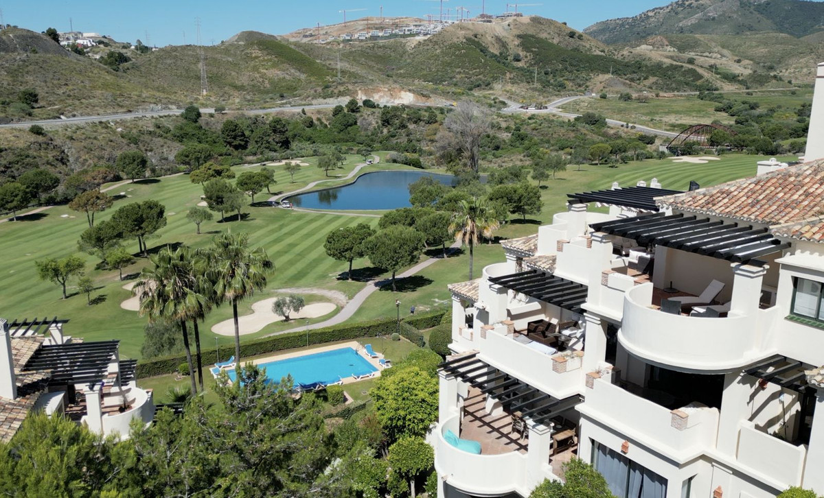 2 Bed, 2 Bath, ApartmentFor Sale, Benahavis, Malaga