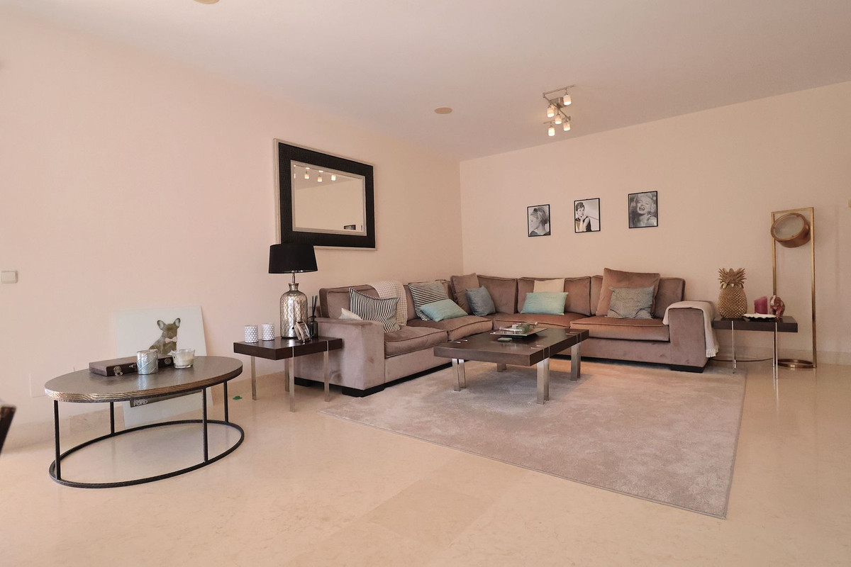2 Bed, 2 Bath, ApartmentFor Sale, Benahavis, Malaga