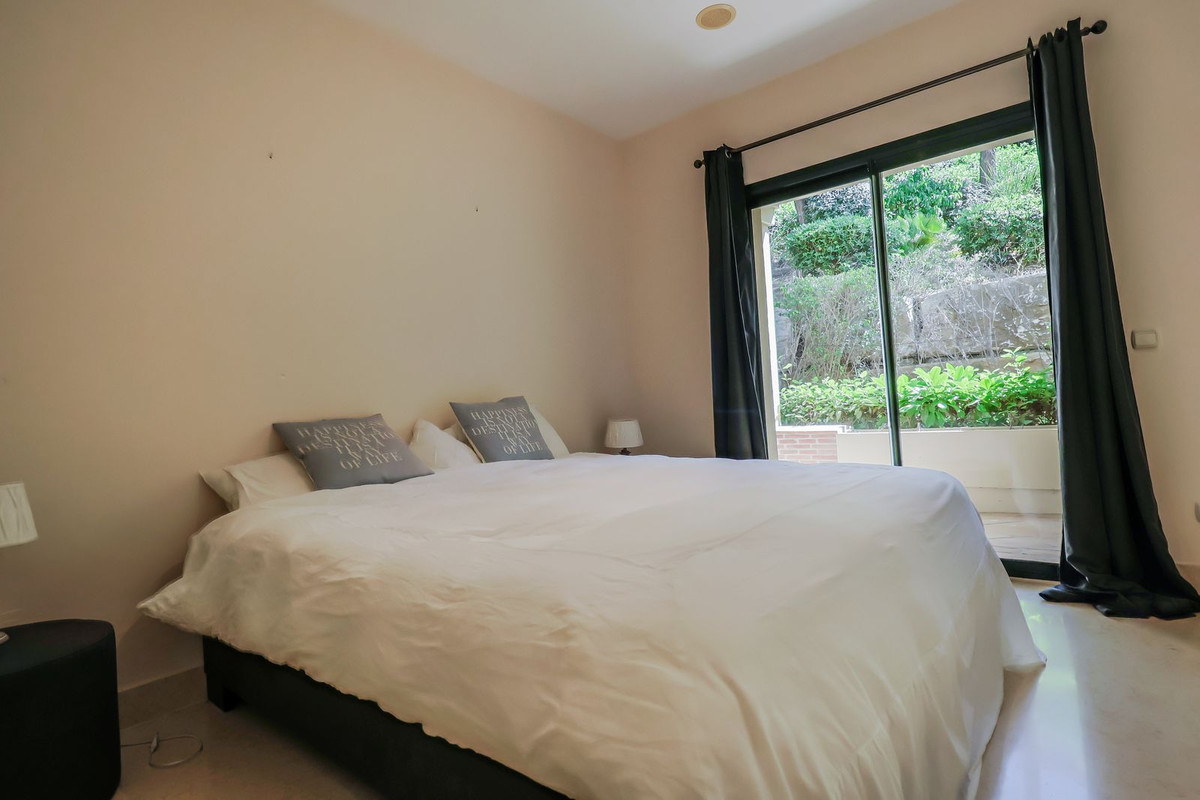 2 Bed, 2 Bath, ApartmentFor Sale, Benahavis, Malaga