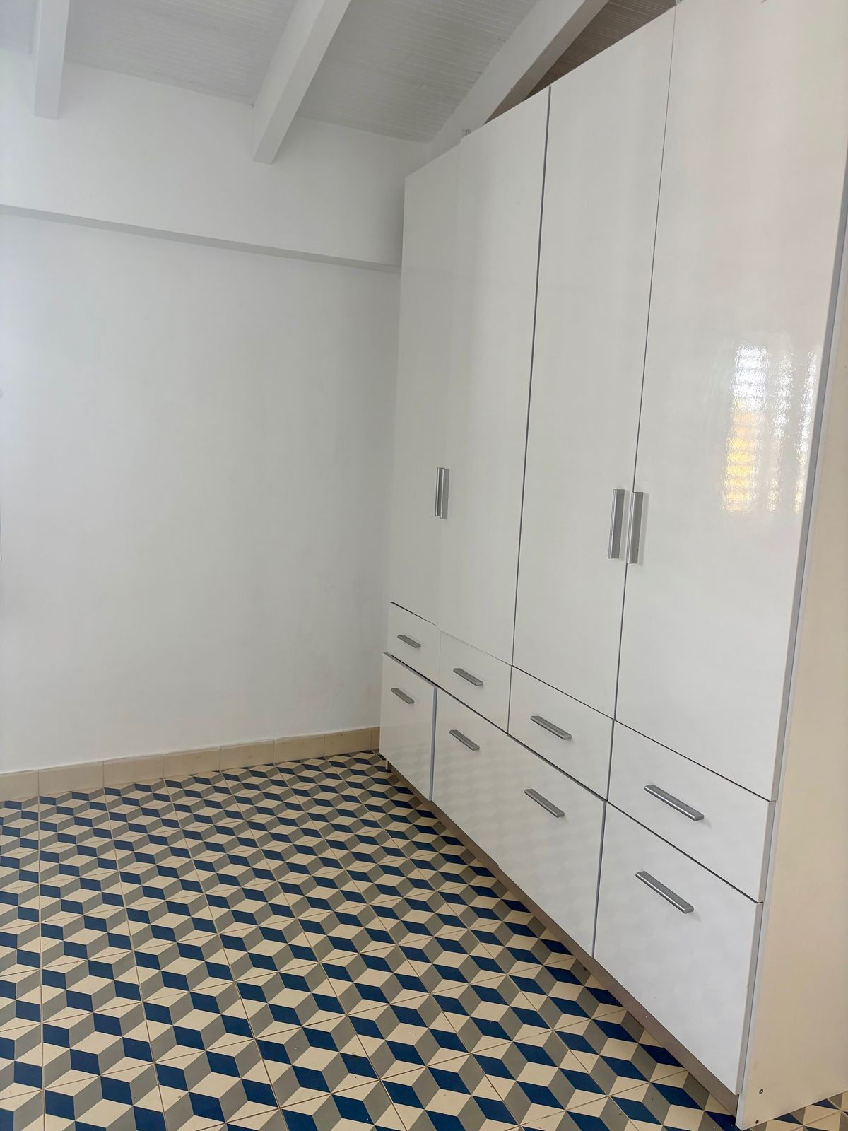 2 Bed, 1 Bath, HouseFor Sale, Estepona, Malaga