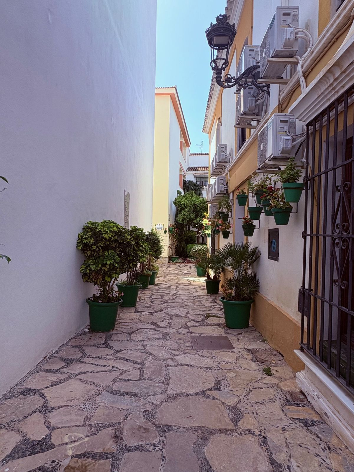 2 Bed, 1 Bath, HouseFor Sale, Estepona, Malaga