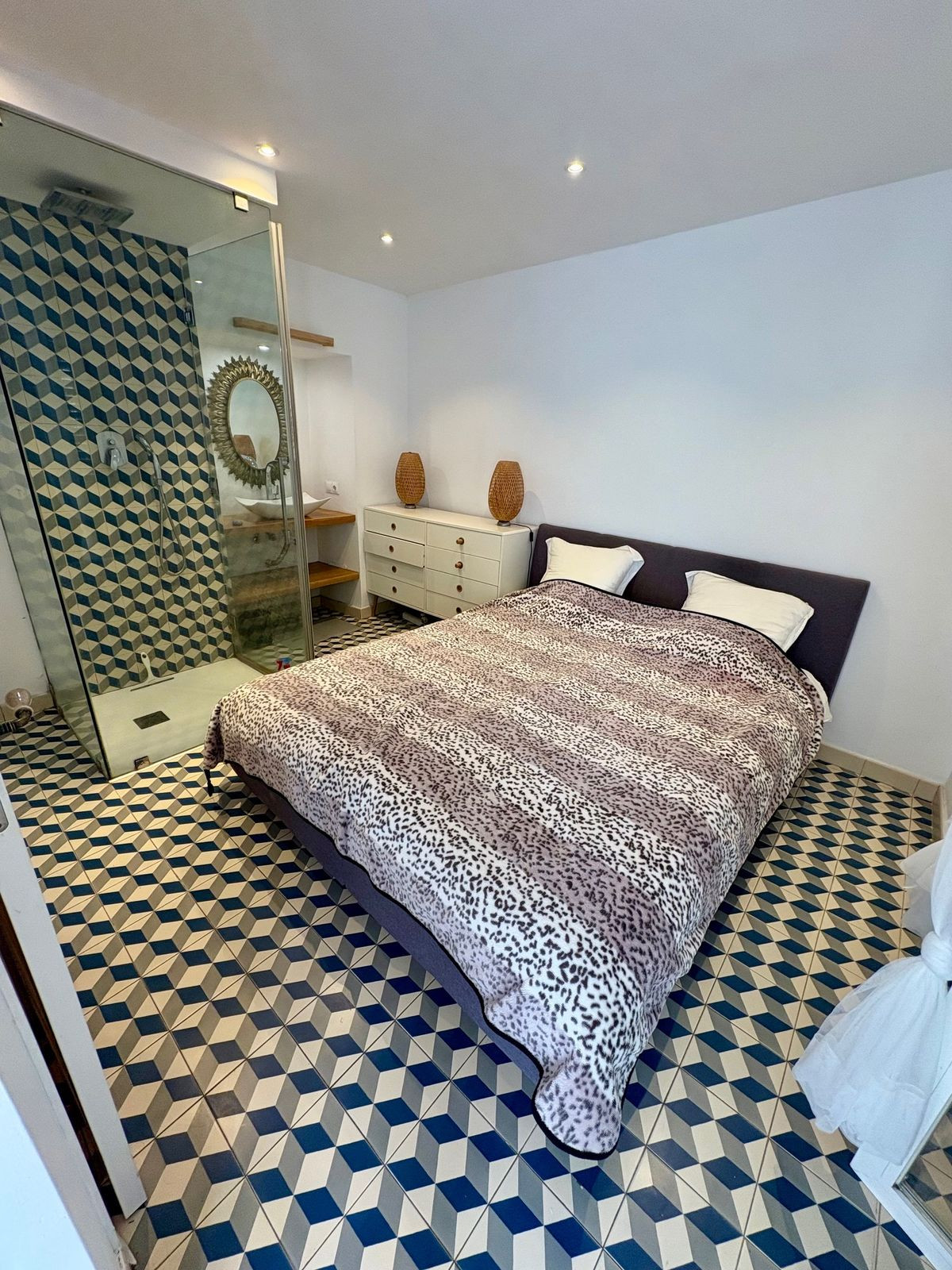 2 Bed, 1 Bath, HouseFor Sale, Estepona, Malaga