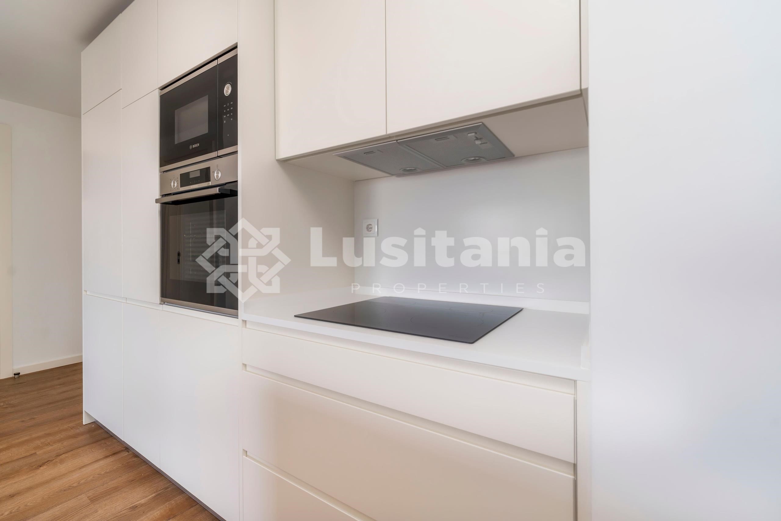 1 Bed, 1 Bath, ApartmentFor Sale, Faro, Faro, 8005-138