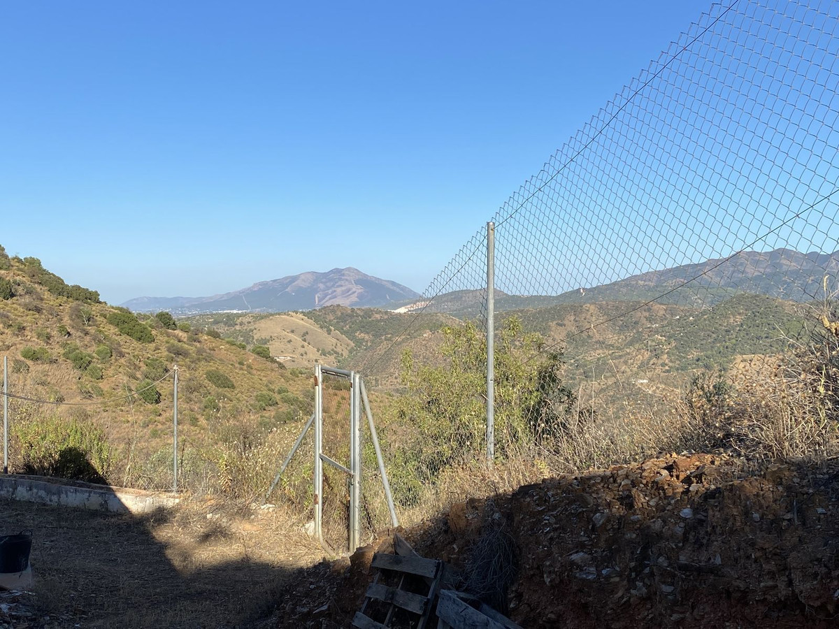 2 Bed, 1 Bath, HouseFor Sale, Monda, Malaga