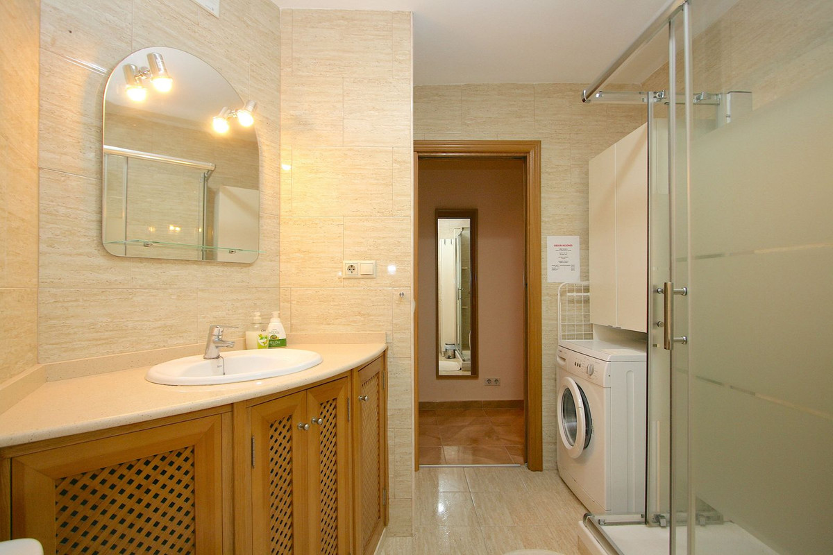 1 Bed, 1 Bath, ApartmentFor Sale, Fuengirola, Malaga