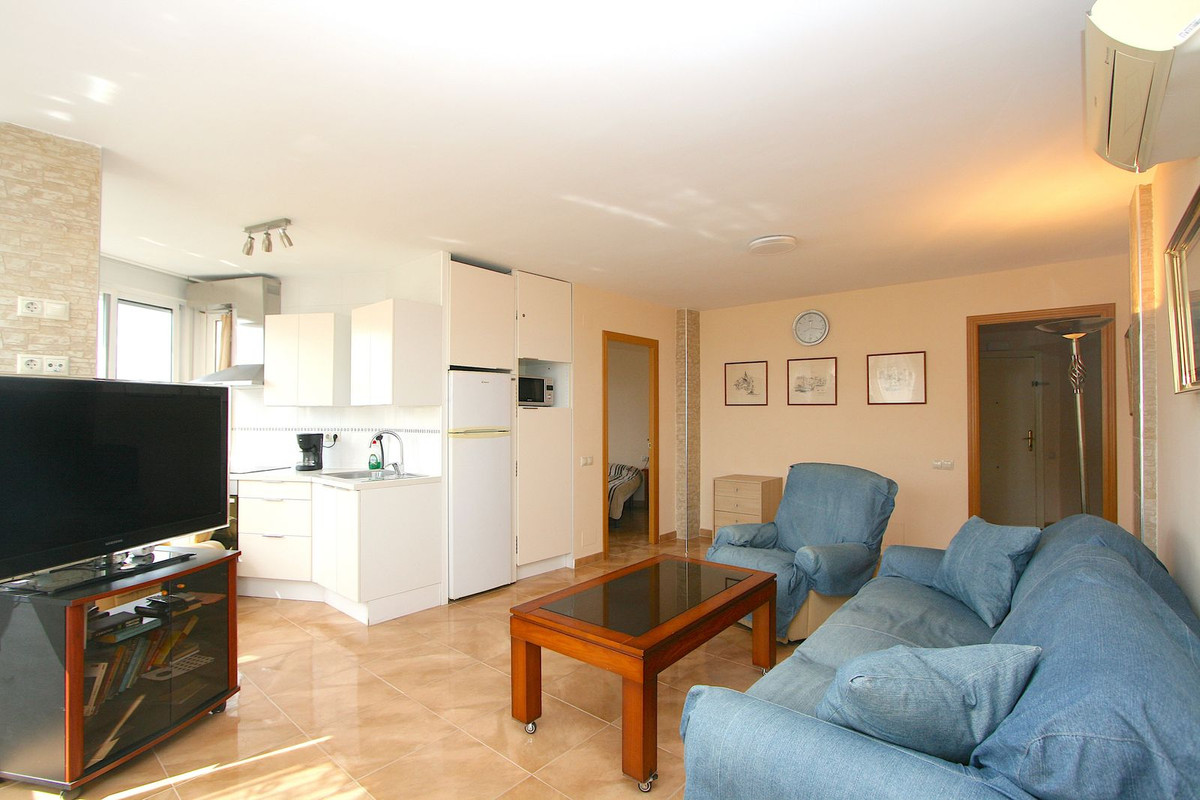 1 Bed, 1 Bath, ApartmentFor Sale, Fuengirola, Malaga